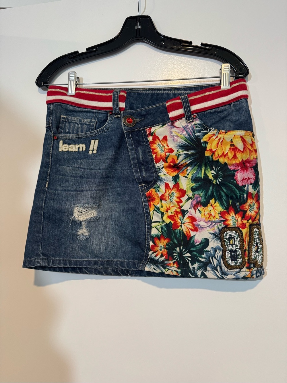 Desigual Patchwork Floral Denim Mini Skirt Beaded 84 Size 34 US 24